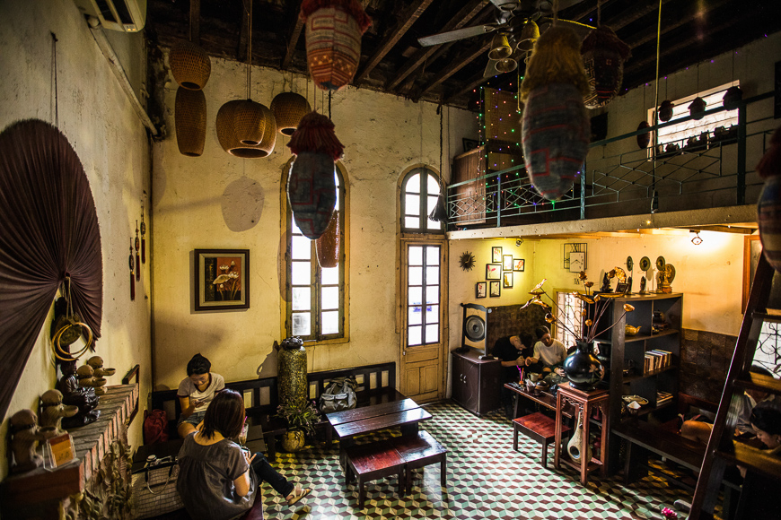 hidden cafes in hanoi