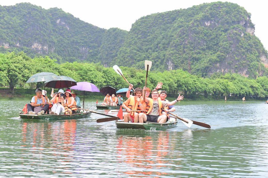 Ninh Binh tourists