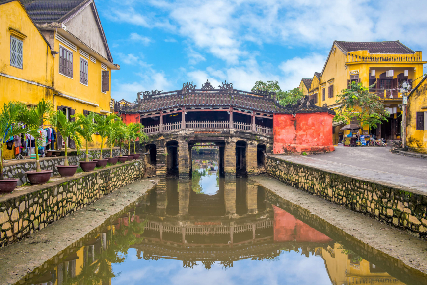 livefully in Hoi An