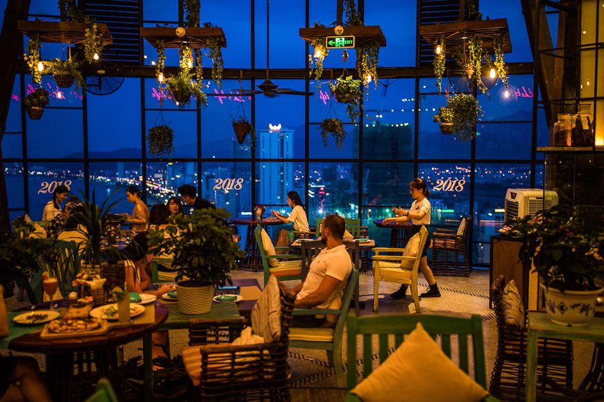 nha trang rooftop bar vietnam tourism