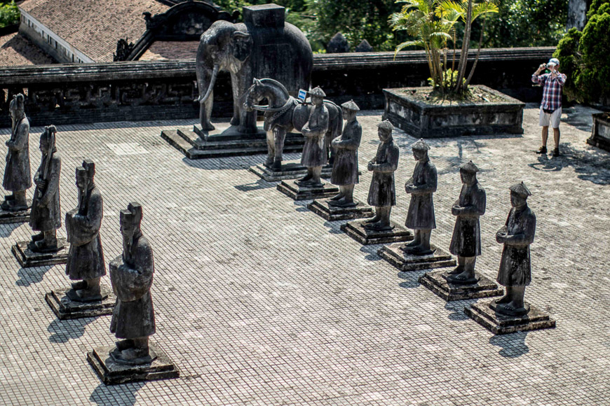 hue tombs